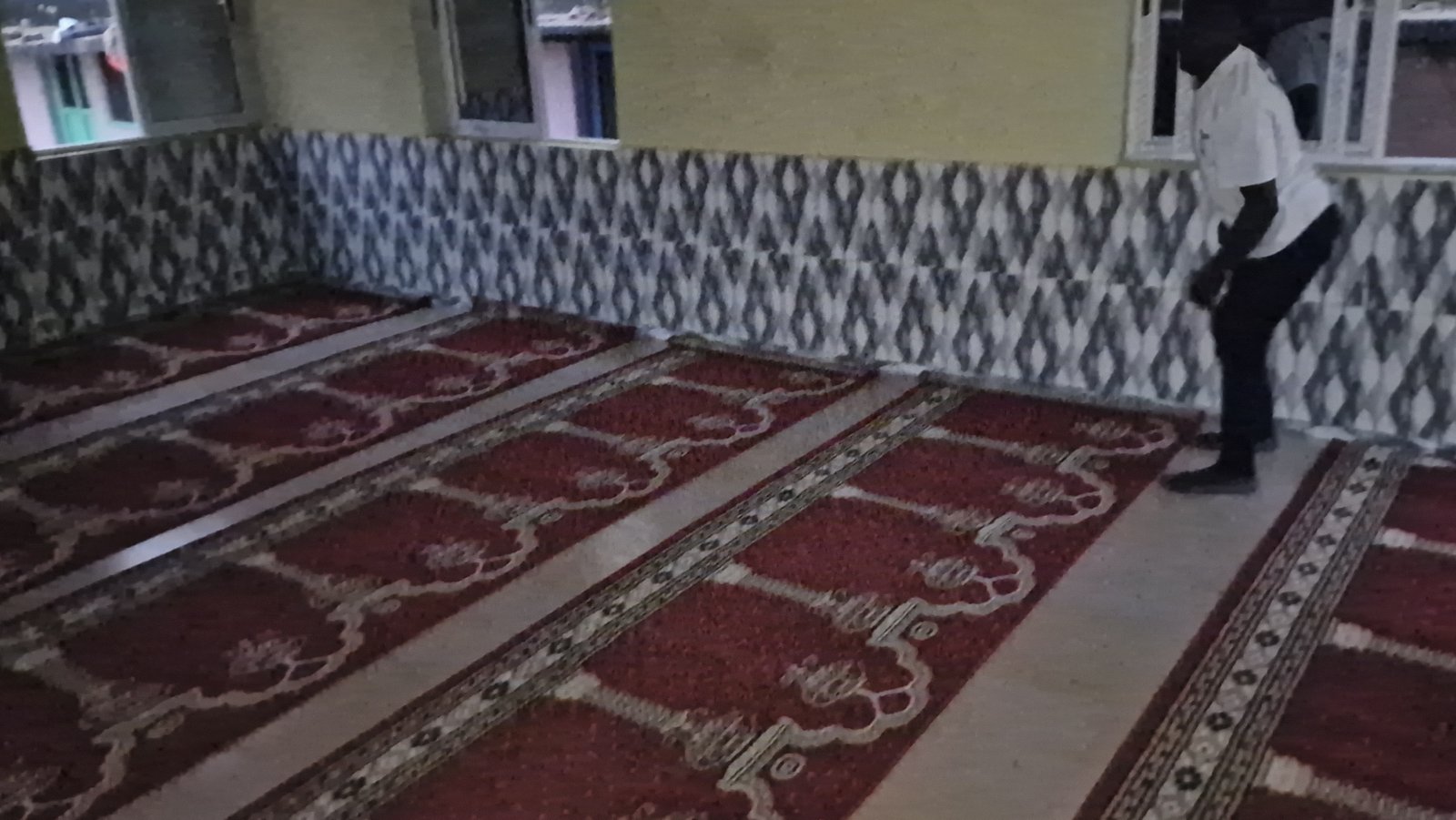 تفريش السجادات في شهر رمضان ٢٠٢٥م