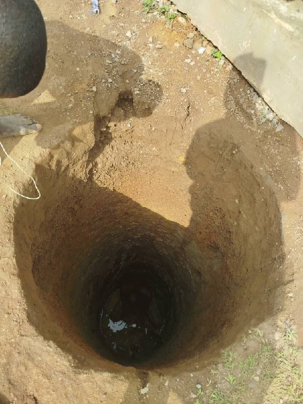 تعميق البئر ونبع الماء